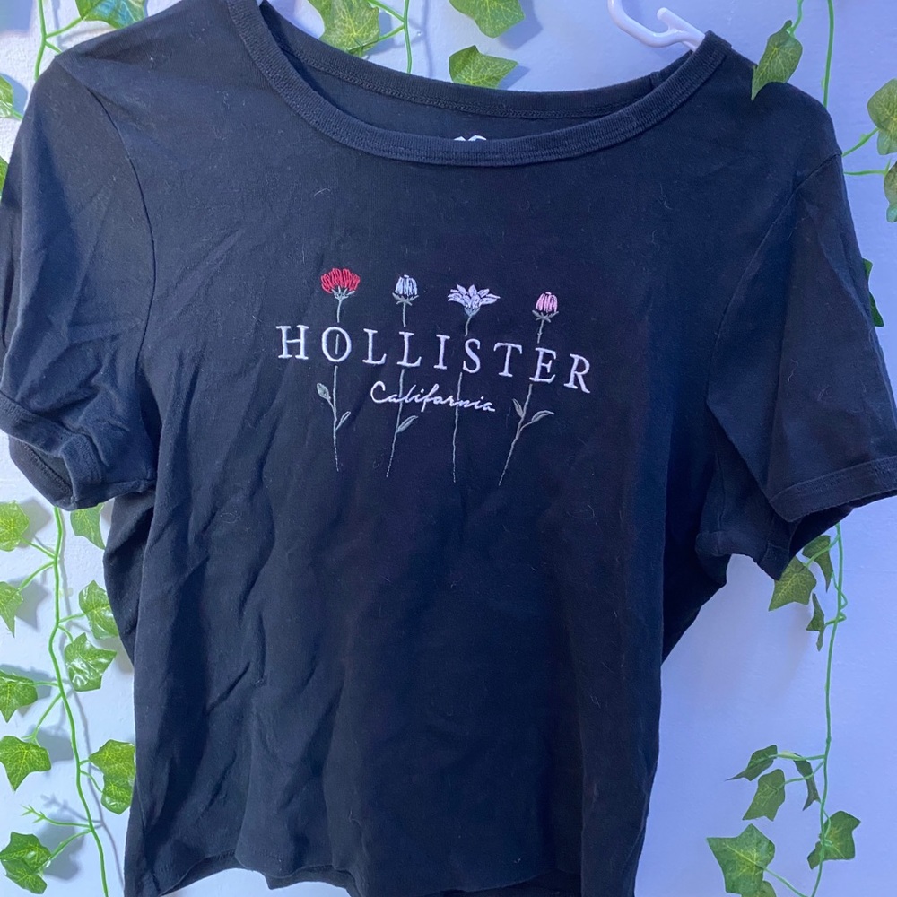 holister black crop top